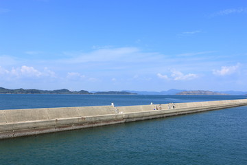Fototapeta na wymiar 男木島　船上からの眺め（香川県）