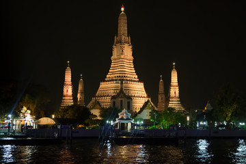 Wat Arun at night