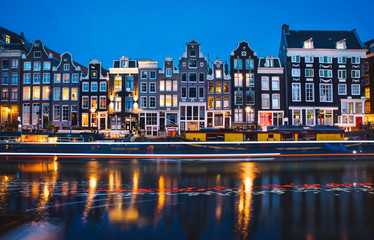 Amsterdam at night - obrazy, fototapety, plakaty