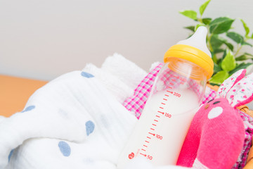 哺乳瓶とベビー用品