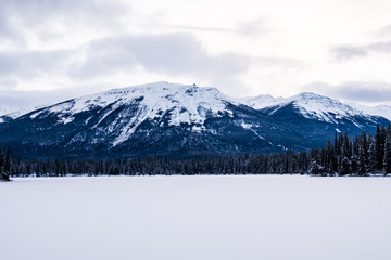 Fototapeta na wymiar Jasper Lake