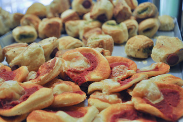 pizzette (small pizza) baked food