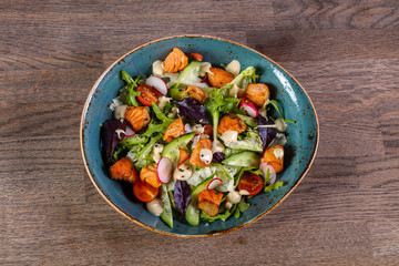 Salad with grilled salmon
