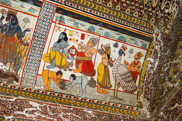 Obraz premium Mythological paintings on the ceiling of Raj Mahal. Orchha Palace Fort Complex. Orchha. Madhya Pradesh