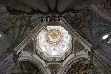 Fototapeta na wymiar The octagonal dome od the Nuestra Señora de la Huerta gothic and mudejar cathedral in Tarazona, Aragon, Spain
