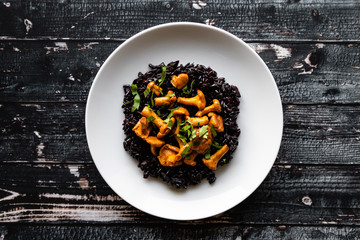 healthy seared girolles mushrooms with black rice