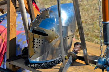 heaumes et casque médiéval
