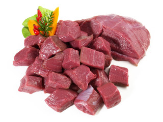 Hirschgulasch - roh