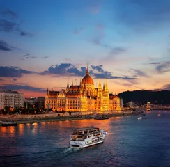 Crédence de cuisine en verre imprimé Budapest Parlement hongrois sur le Danube