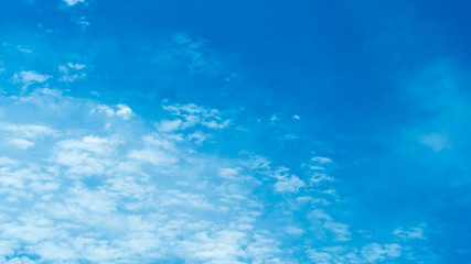 Fototapeta na wymiar Blue sky with cloud background