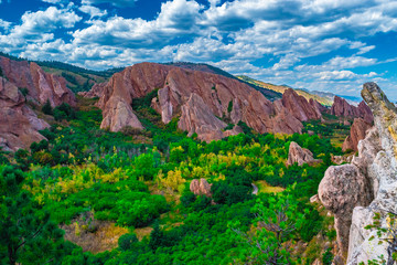 Beautiful Fall Red Rock Hike in Colorado 