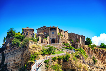 Civita di Bagnoregio, Viterbo, Latium, Italie, 18 août 2018: Vue de la cité médiévale