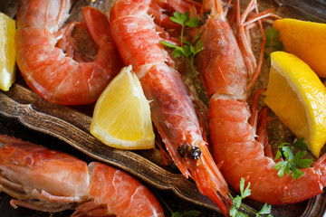 Raw shrimps and lemon