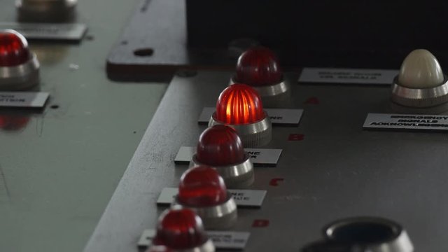 Rote Kn&ouml;pfe von Polarschiff