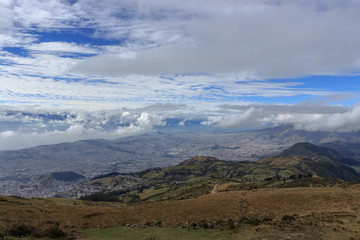 Fototapeta premium View from ruca pichincha over quito, ecuador