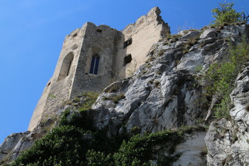 Fototapeta na wymiar Walls of Beckov castle, Slovakia