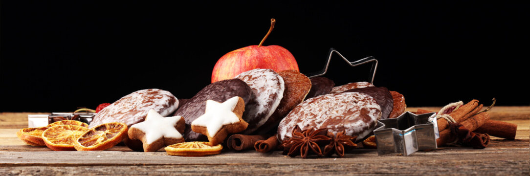 Typical German Gingerbreads such as Lebkuchen and Aachener Printen