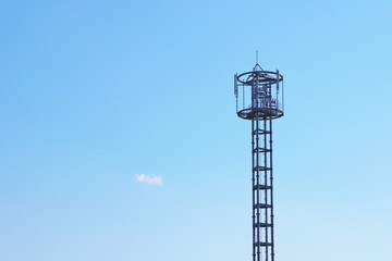 電波塔　青空