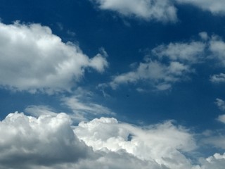 Fototapeta na wymiar Cielo Con Nubes