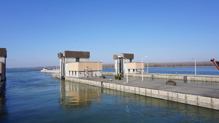 Schleuse, Donau, Österreich von einem Flusskreuzfahrtschiff