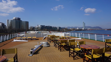 Wien, Österreich, Fluss Donau von einem Kreuzfahrtschiff