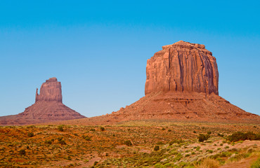Fototapeta na wymiar West Mittens Butte in the monument valley