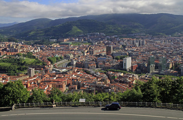 Fototapeta na wymiar the cityscape of Bilbao - capital city of Basque country