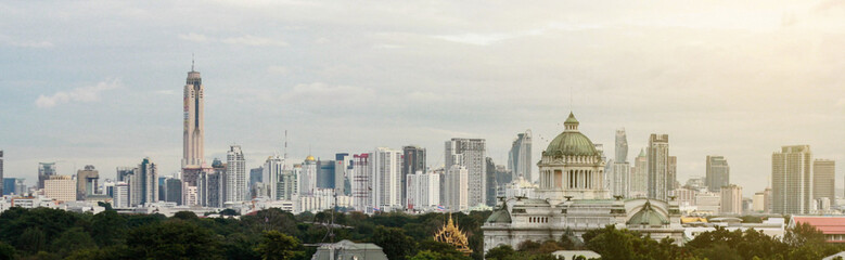 Fototapeta na wymiar Panoramic view of the Downtown of Bangkok Thailand with Ananta Samakhom Throne Hall.
