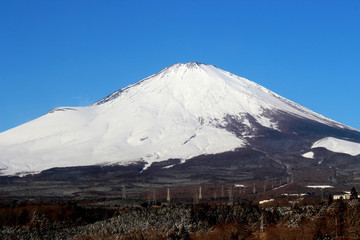 Fototapeta na wymiar Fuji Mountain and the blue sky. Shooting in the morning, Winter Season