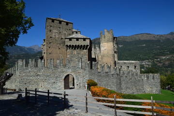 Valle d'Aosta - Castello di Fenis