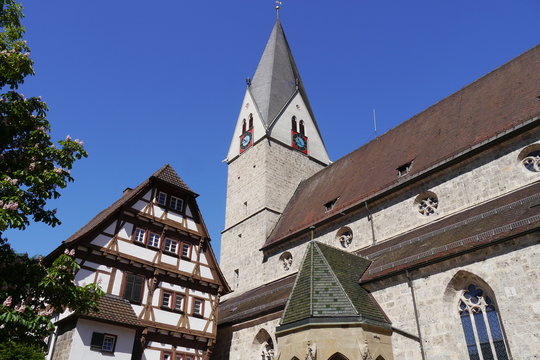 Stadtkirche und Fachwerkhaus in Geislingen an der Steige