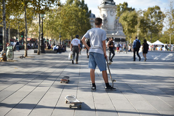 Faire du skate à Paris © JFBRUNEAU
