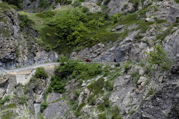 Promenade en moto dans les Alpes