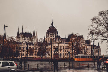 Obraz premium hungarian parliament in budapest