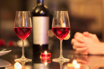 Romantic dinner date night setting. 
