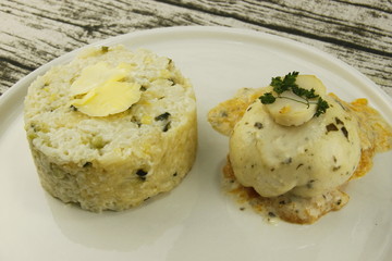 Mousse de Saint Jacques et risotto à la courgette