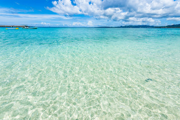 沖縄　水納島のビーチ