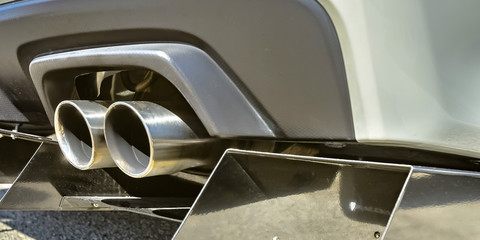 Dual exhaust pipe on a customized car