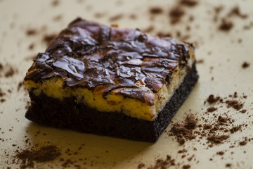 MACADAMIA BROWNIE
