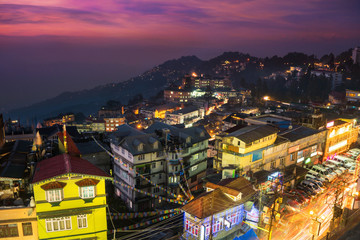 Naklejka premium Darjeeling city view from high angle shot, West Bengal, India