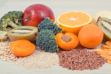 Ingredients and products containing vitamin B3 and other natural minerals, healthy nutrition concept