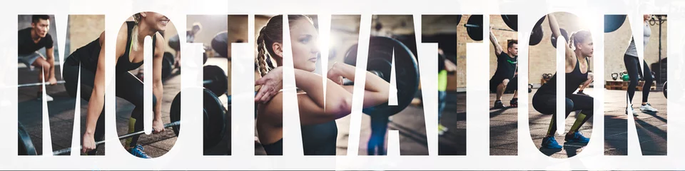 Gordijnen Collage van een fitte vrouw die gewichten heft in de sportschool © Flamingo Images