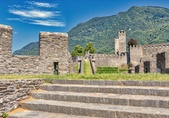 Fototapeta na wymiar I castelli di Bellinzona in Svizzera