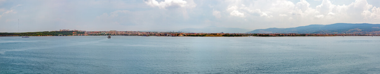 Fototapeta na wymiar Canakkale city panoramic