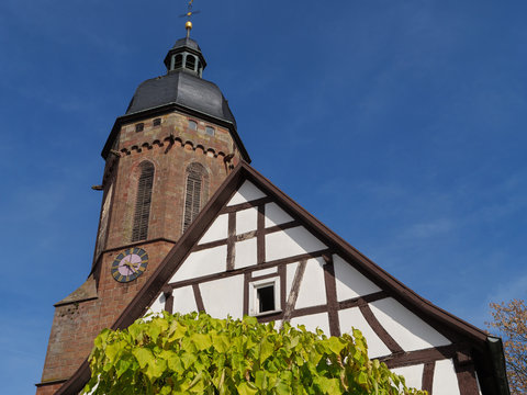 die kleine Stadt Kandel in der Pfalz
