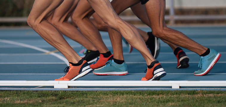 Feet runners sprinters start and run