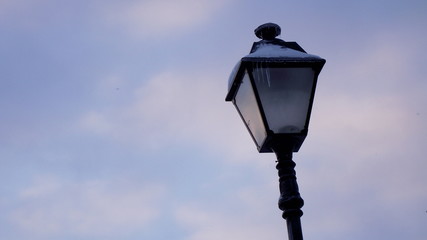 Fototapeta na wymiar lamp in park