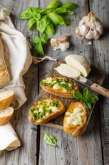 Garlic herbs toast with fresh mozzarella