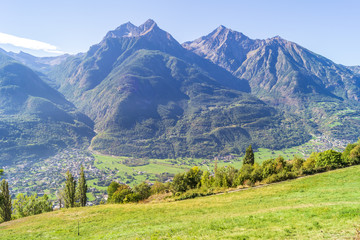 Fototapeta premium Krajobraz, panorama górska, ostatnie dni lata