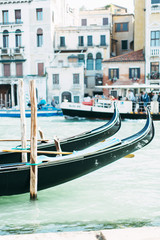 Obraz na płótnie Canvas Gondolas and boats in Venice